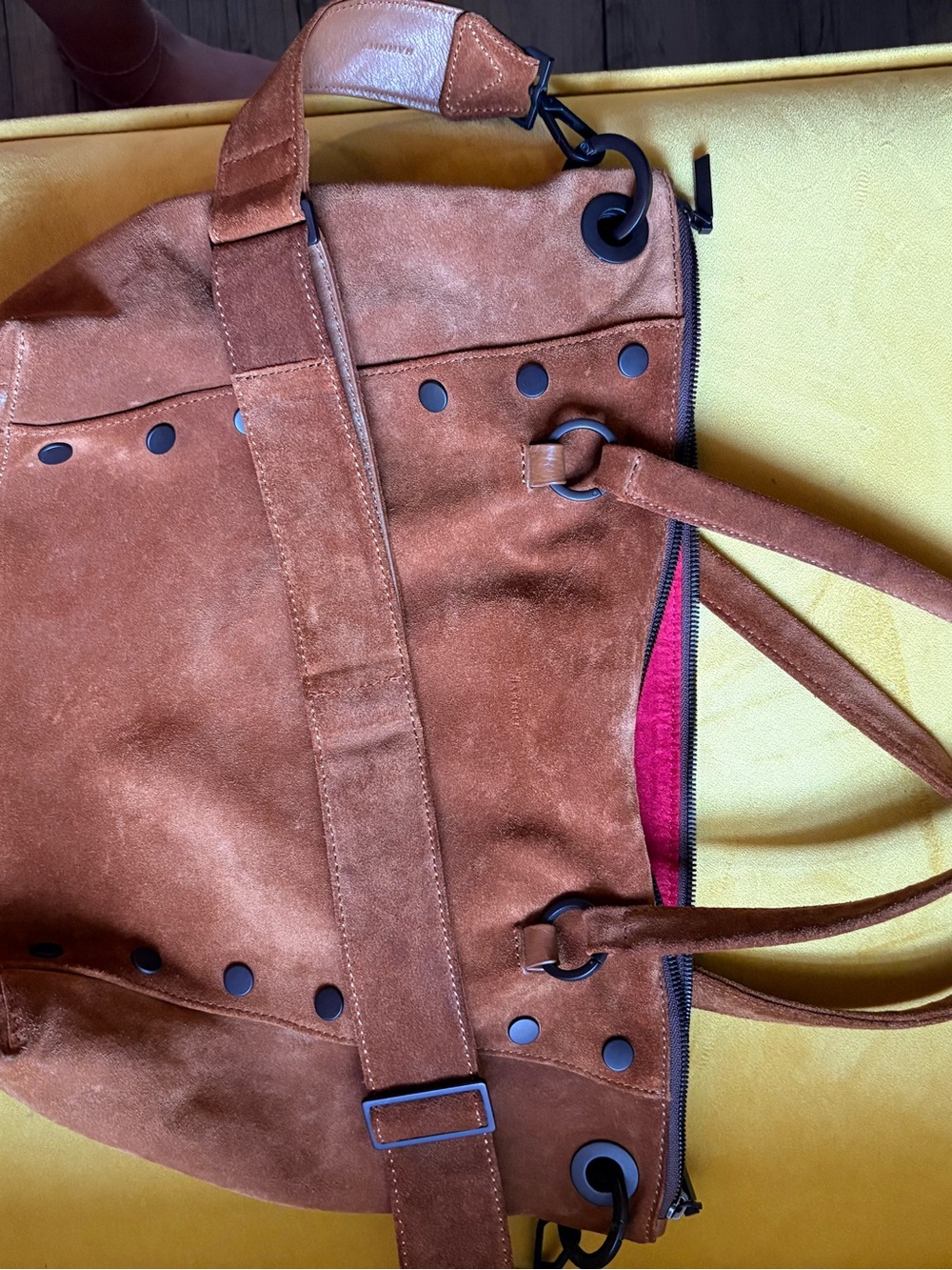 Hammitt Large Daniel Mahogany Suede - Picture 12 of 12